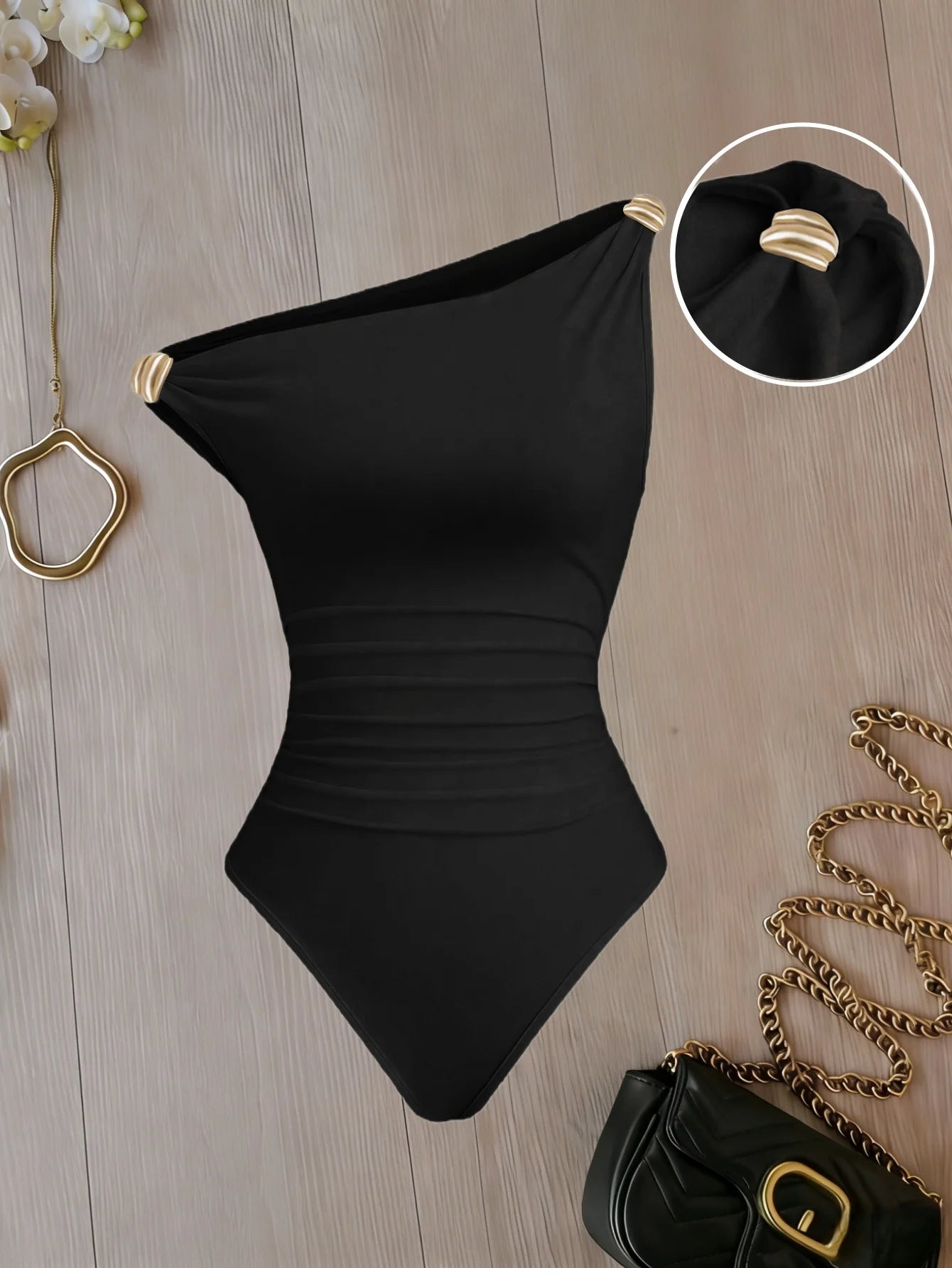 NOEMI | TOP IN MAGLIA DALL'ELEGANZA CONTEMPORANEA