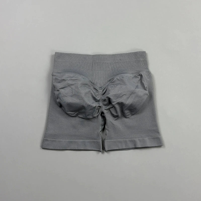 KIARA | Pantalones cortos de ciclista sin costuras con efecto fruncido en los glúteos