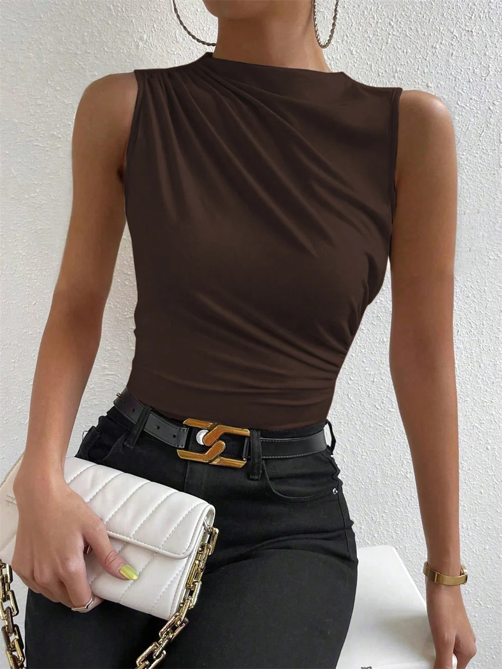 VITTORIA | TOP ELEGANTE DAL TAGLIO MODERNO