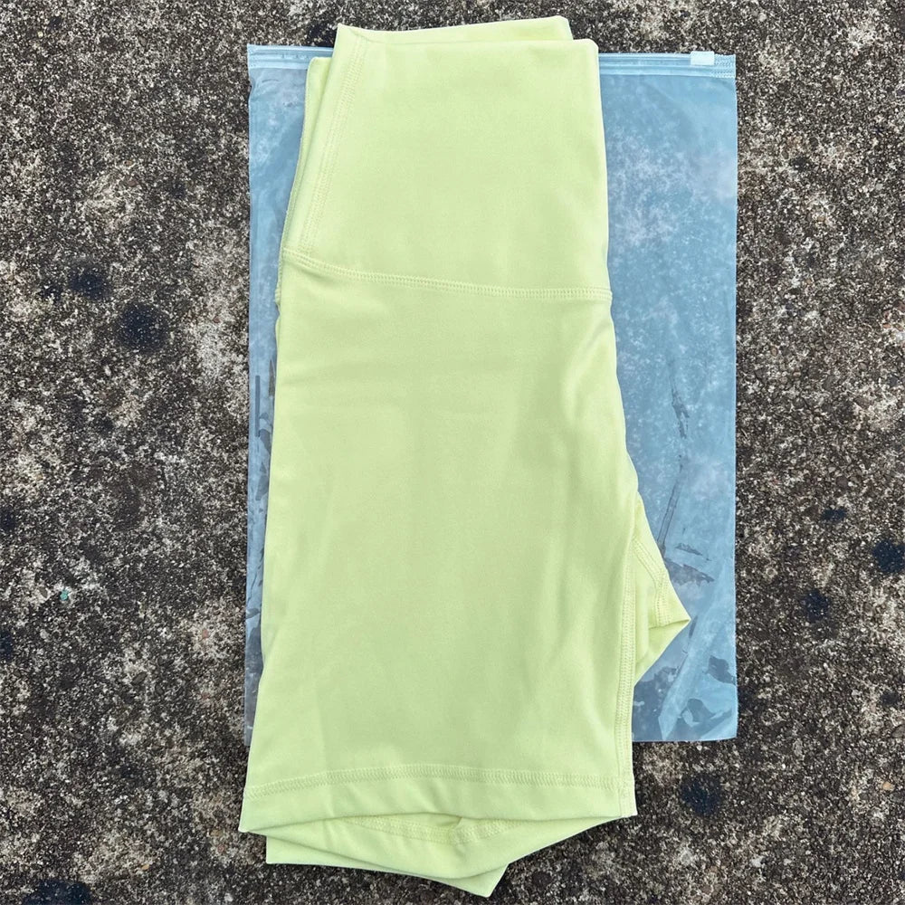 KATIA | Pantalones Cortos de Entrenamiento de Cintura Alta con Bolsillos