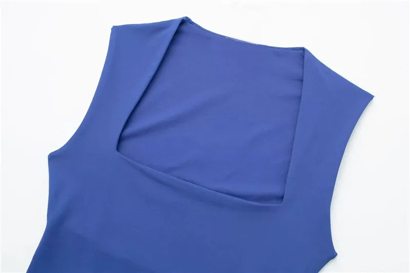ELENA | TOP IN MAGLIA DALLE LINEE PULITE