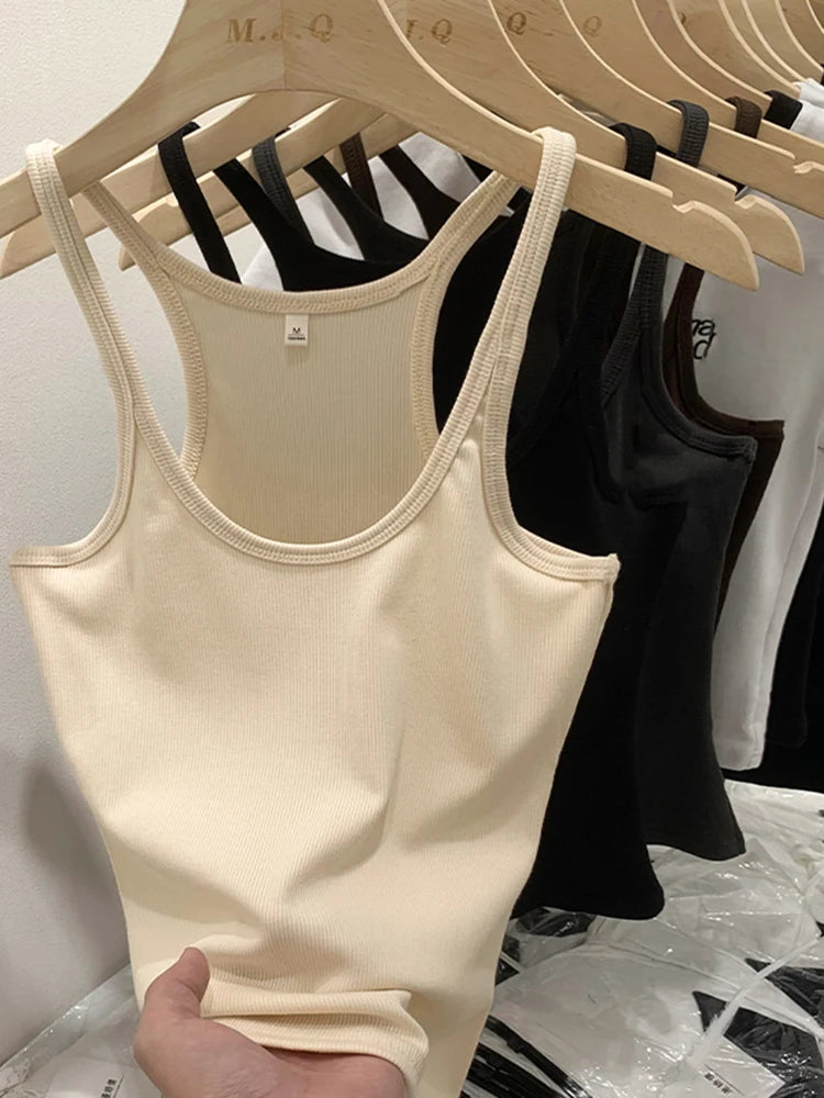 GIULIA | TOP IN MAGLIA A COSTE DALLE LINEE PULITE