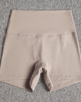 GRETA | Shorts de yoga de cintura alta a prueba de sentadillas