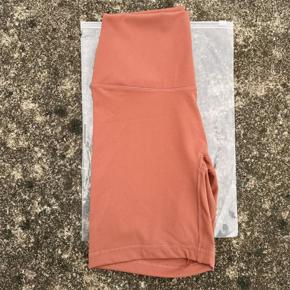 KATIA | Pantalones Cortos de Entrenamiento de Cintura Alta con Bolsillos