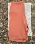 KATIA | Pantalones Cortos de Entrenamiento de Cintura Alta con Bolsillos