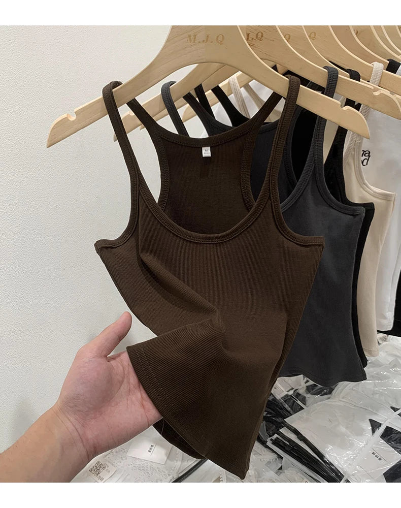 GIULIA | TOP IN MAGLIA A COSTE DALLE LINEE PULITE